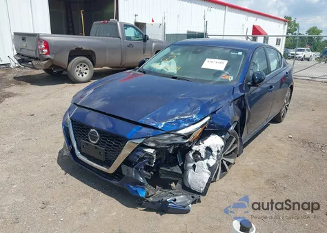 2022 Nissan Altima Sr из США, поврежденный, VIN 1N4BL4CV2NN314103